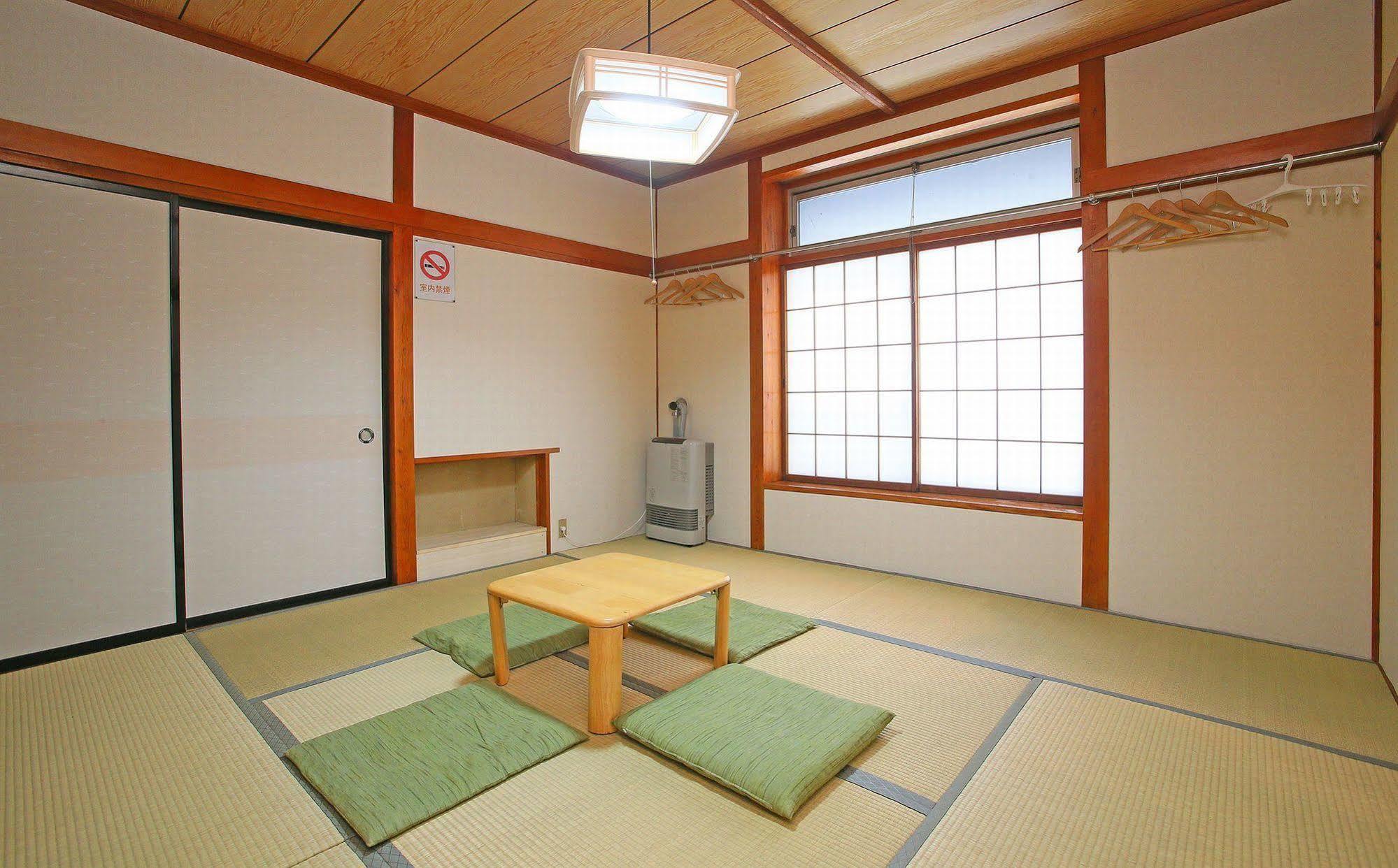 Nozawaonsen Guest House Miyazawa Exterior photo